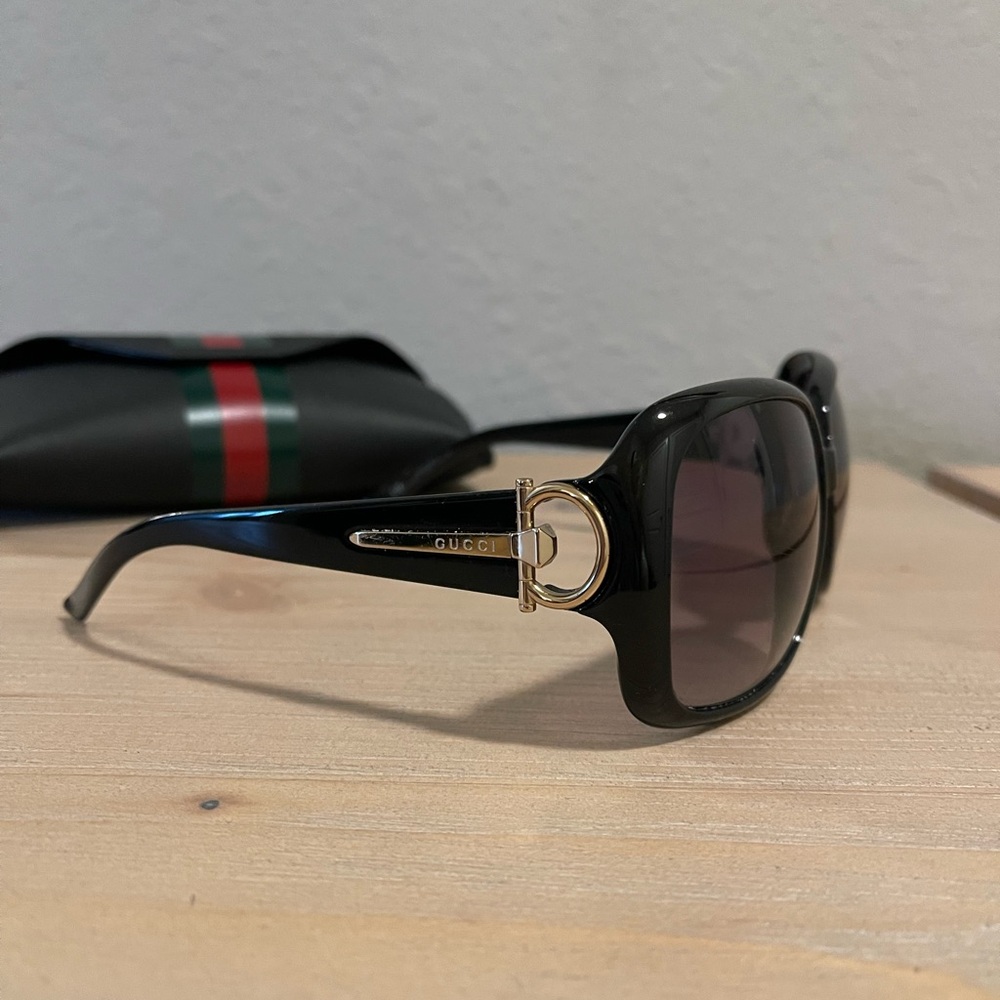 Gucci Black Sunglasses
